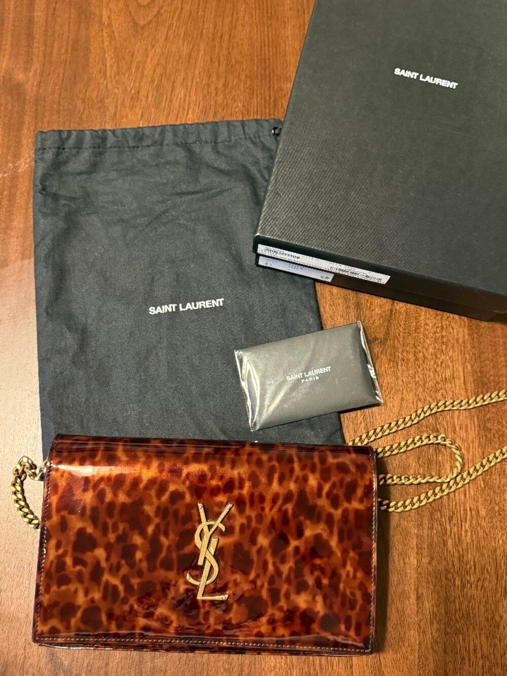 Limited Edition - Saint Laurent ( kate wallet on a chain )